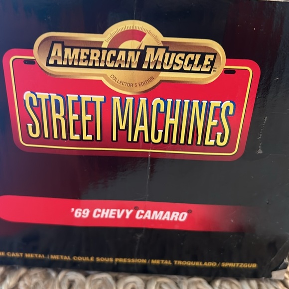 American muscle 69 Chevy Camaro ertl collectibles - Picture 3 of 6